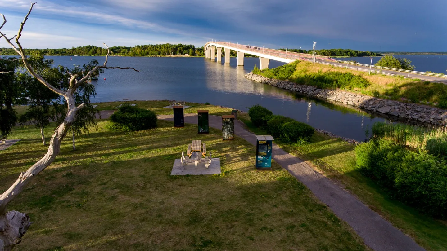 Möcklösundsbron